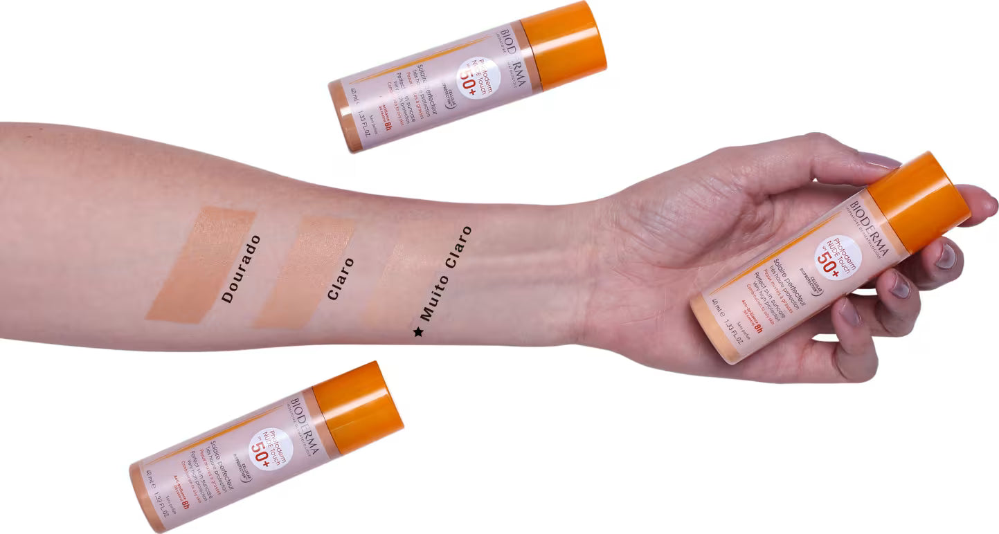 Protetor Solar Facial Bioderma Photoderm Nude Touch FPS 50 Muito Claro 40ml