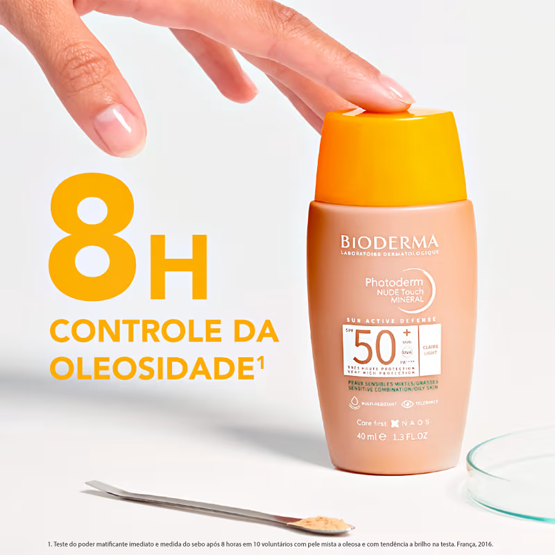 Protetor Solar Facial Bioderma Photoderm Nude Touch FPS 50+ Cor Claro 40ml