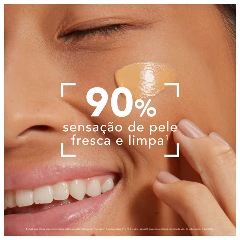 Protetor Solar Facial Bioderma Photoderm Antioleosidade FPS 70 Com Cor 40g