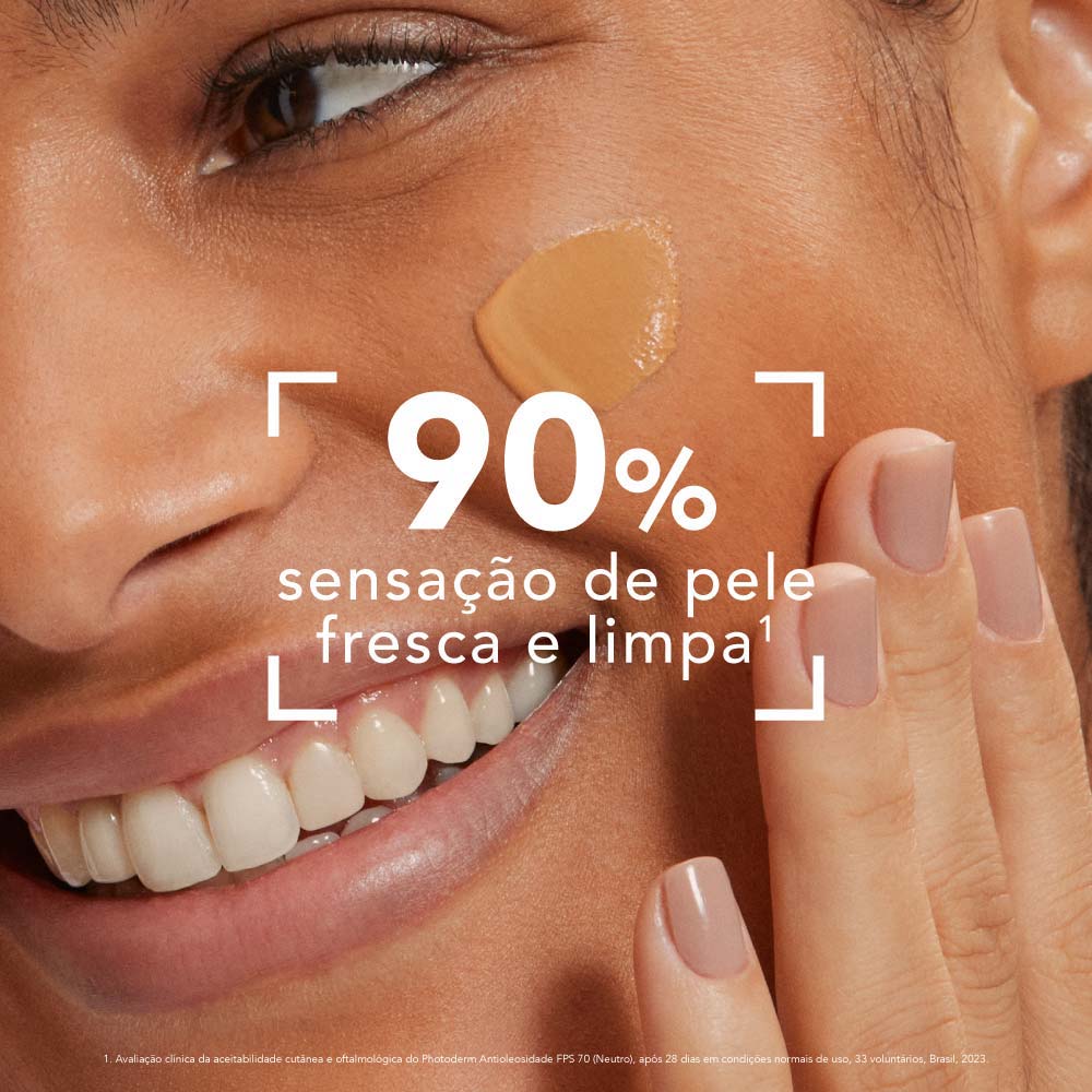 Protetor Solar Facial Bioderma Photoderm Antioleosidade FPS 70 com Cor